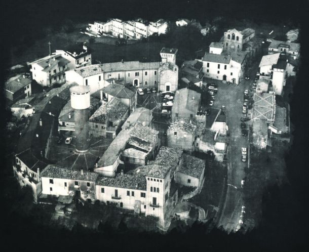 Mosciano Sant'Angelo from above historical black and white photo